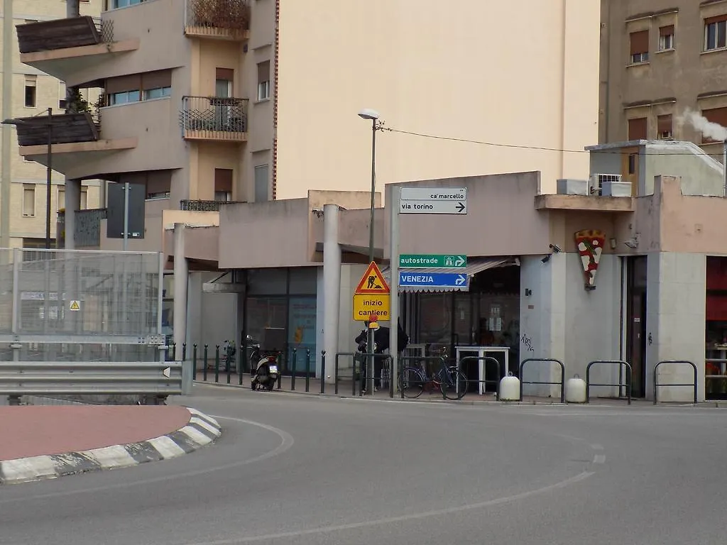 216 Venice Mestre 0*,  Italia